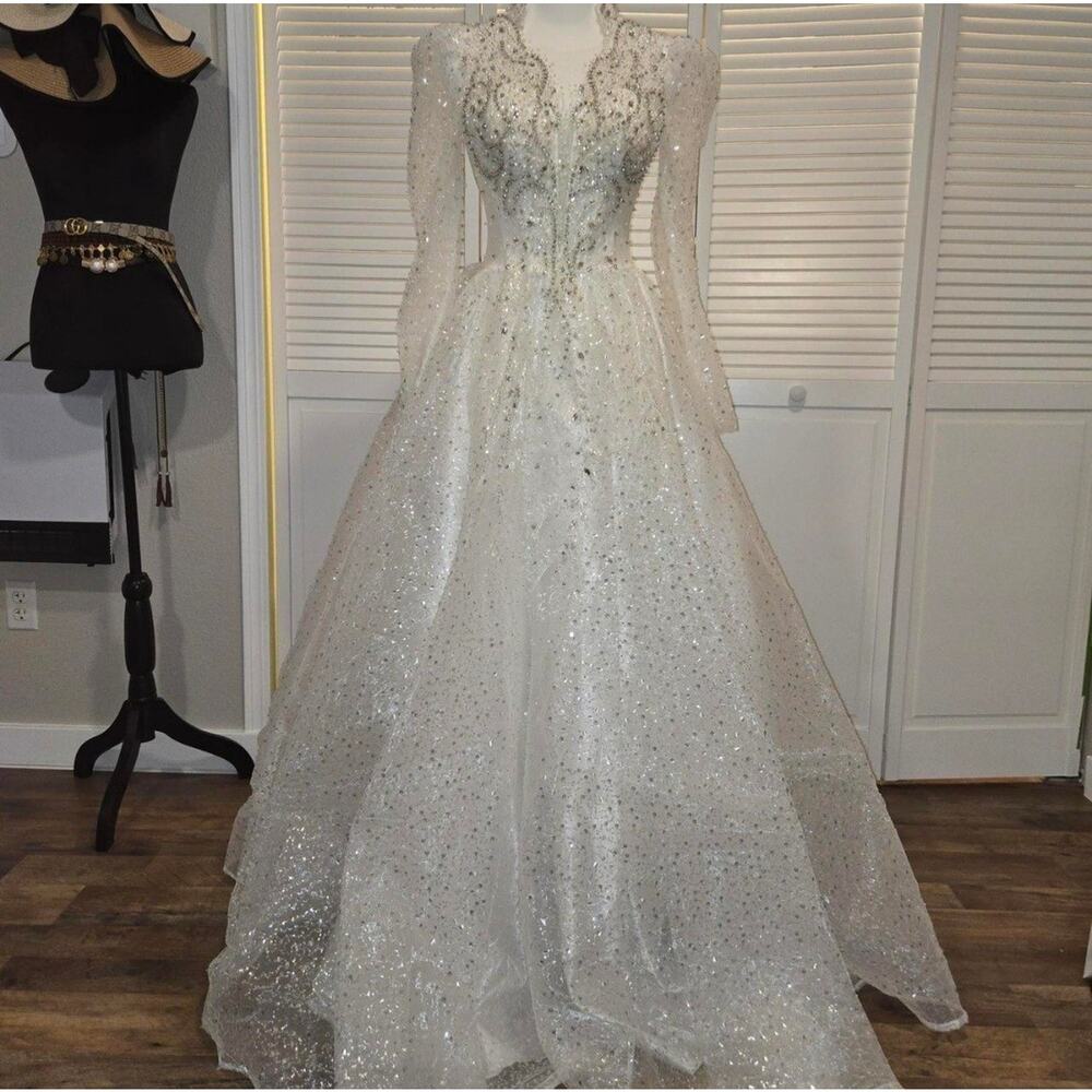 Custom Beaded Lace Up A-line Collared Wedding Dress Sz Small